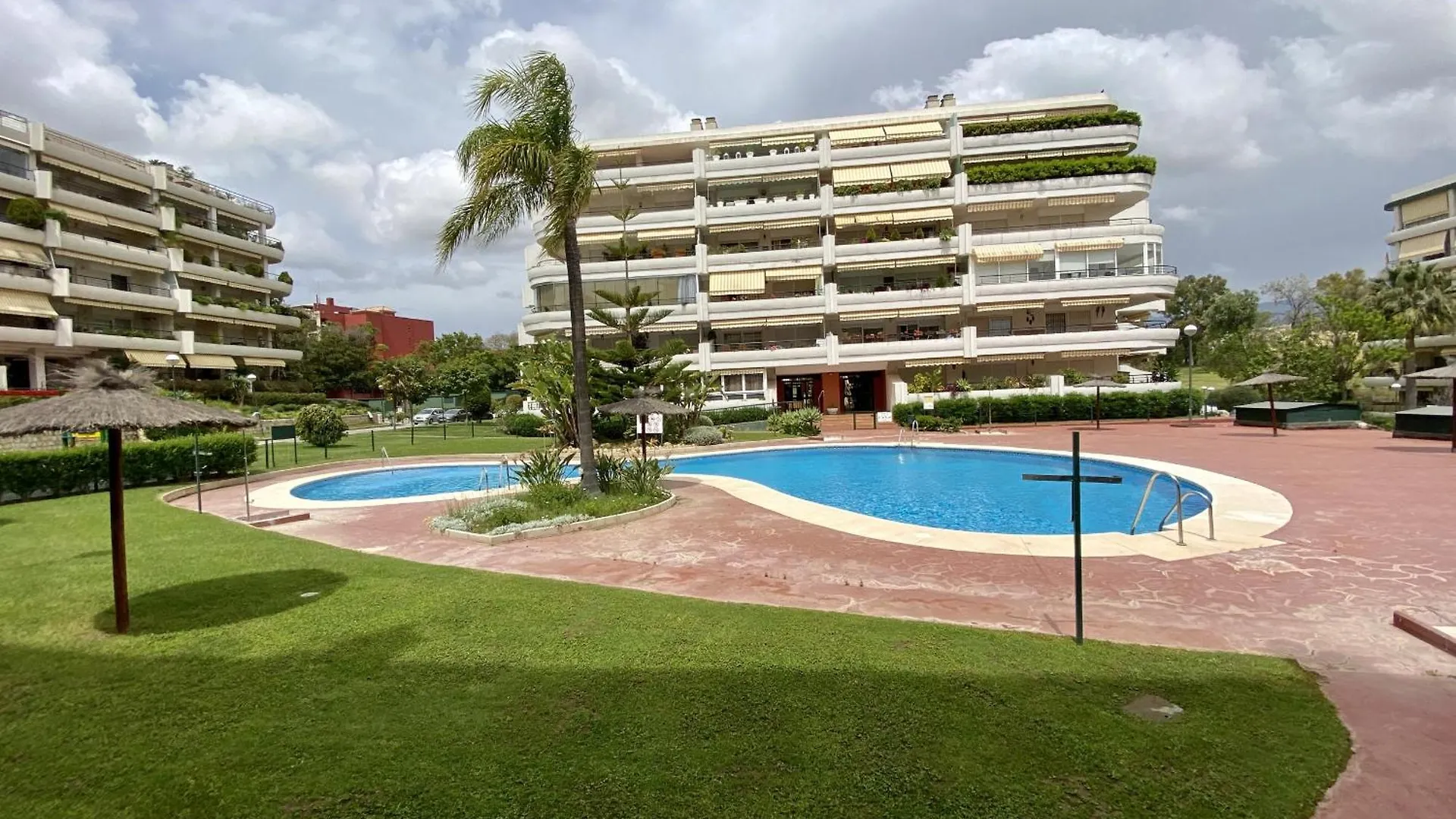 شقة Peace Views And Terrace In ماربيا