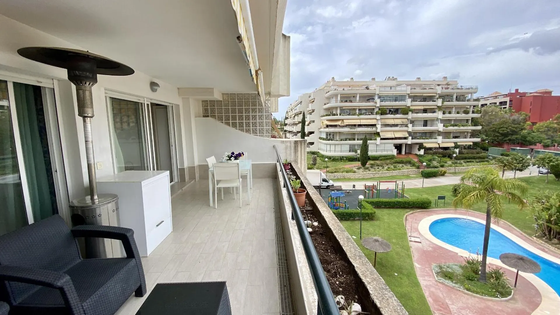شقة Peace Views And Terrace In ماربيا