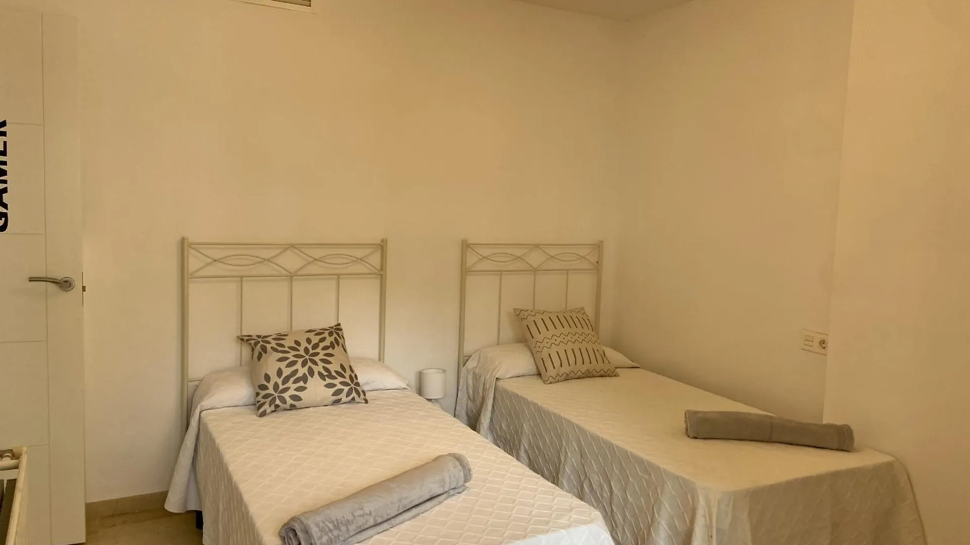 شقة Peace Views And Terrace In ماربيا