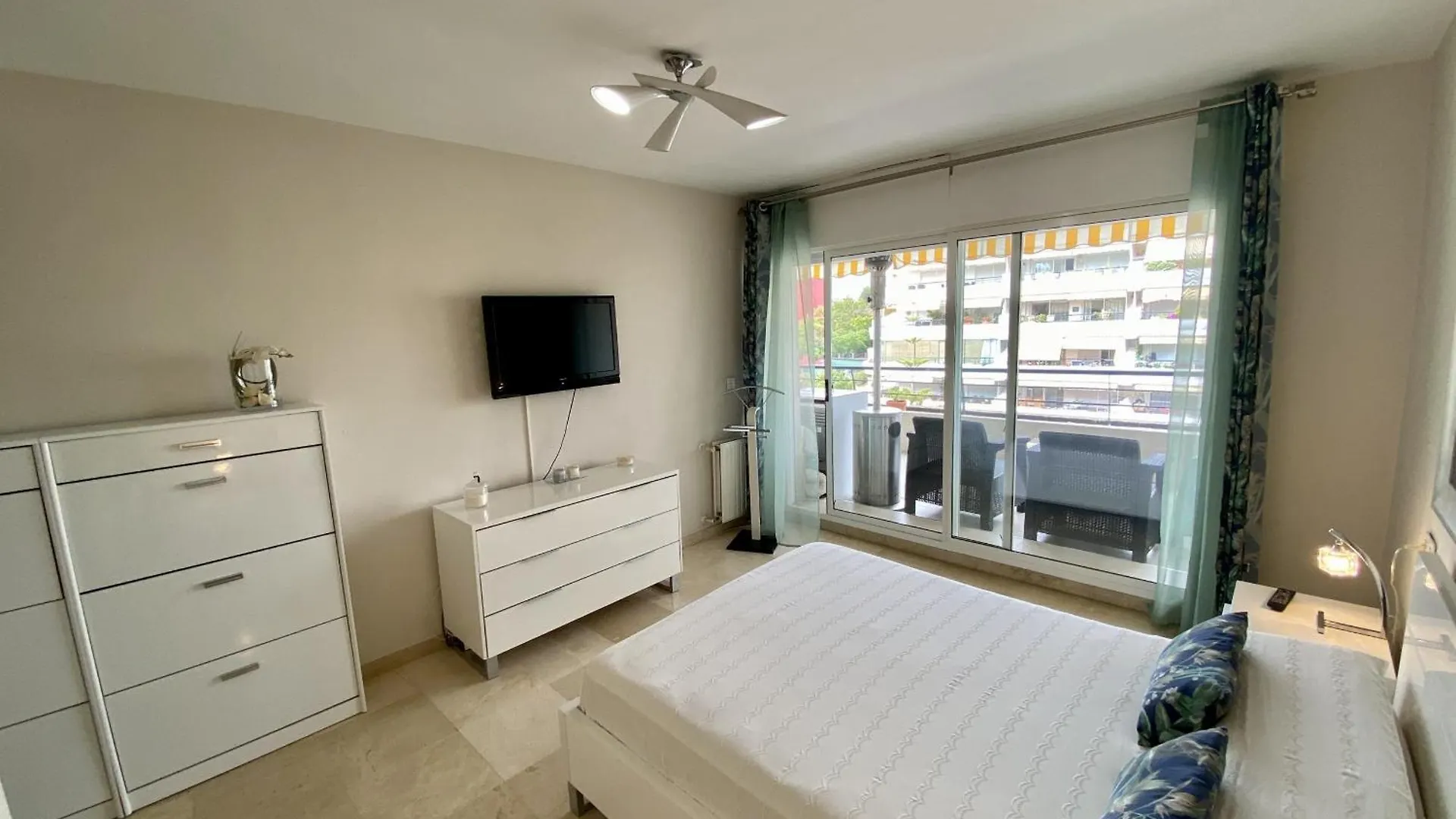 شقة Peace Views And Terrace In ماربيا 0*,  إسبانيا