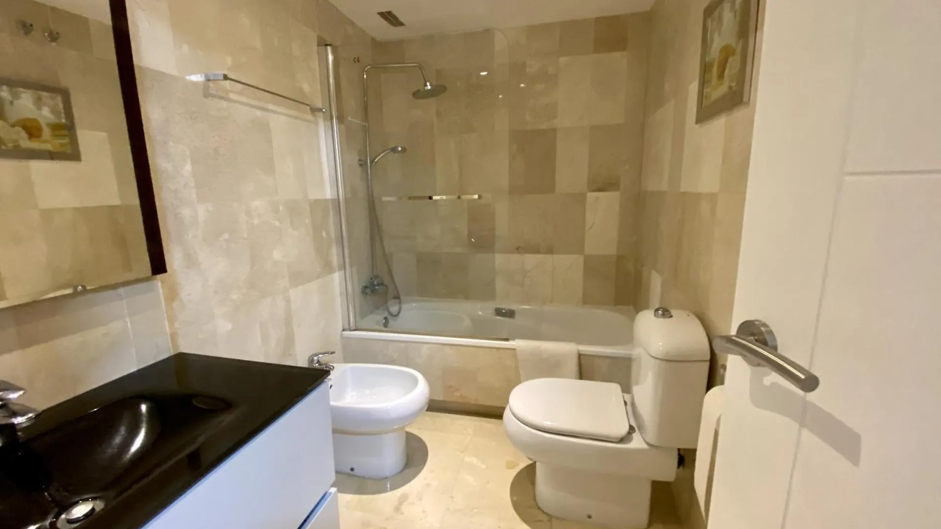 شقة Peace Views And Terrace In ماربيا
