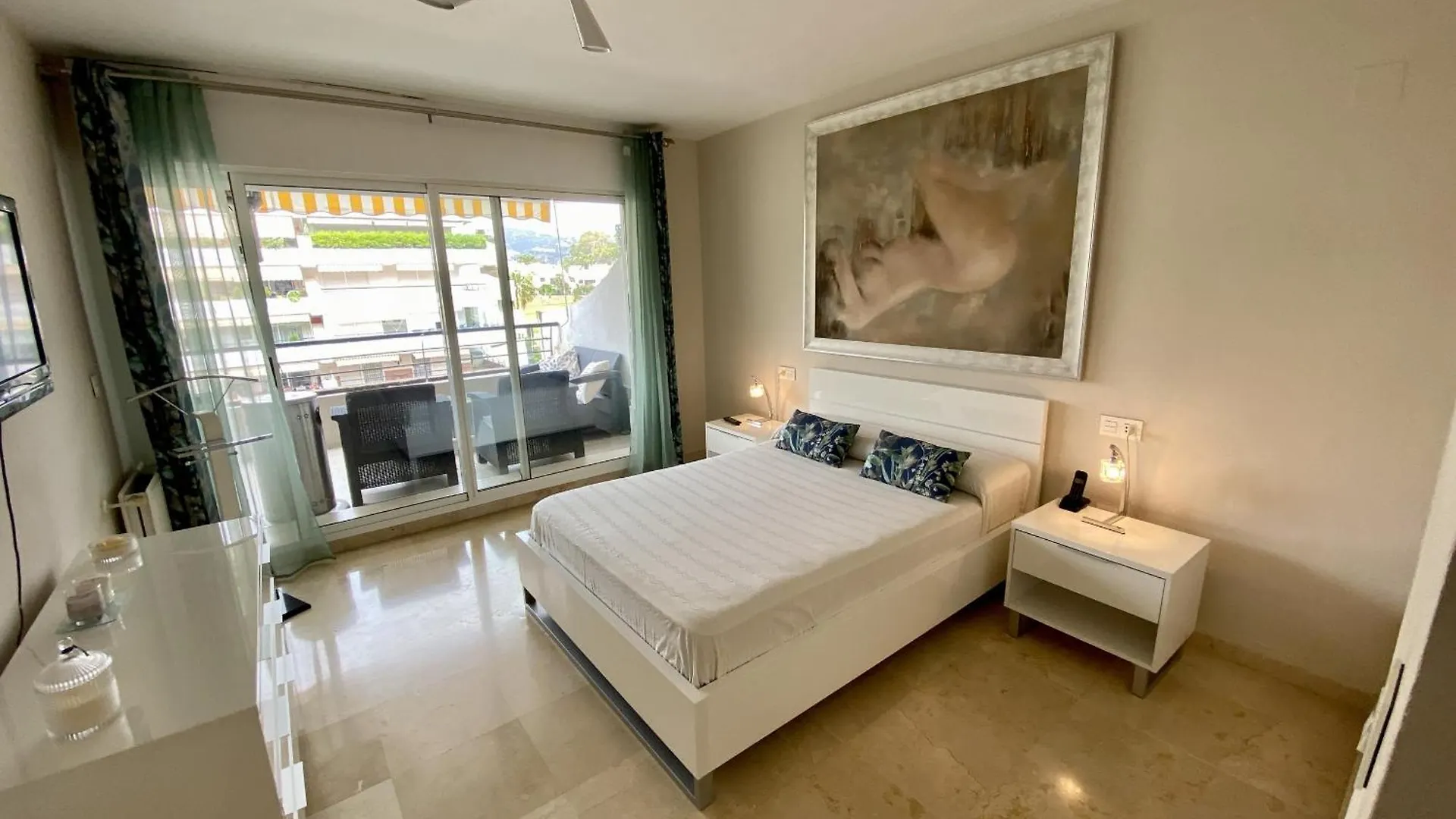 Peace Views And Terrace In Marbella Apartment 0*,