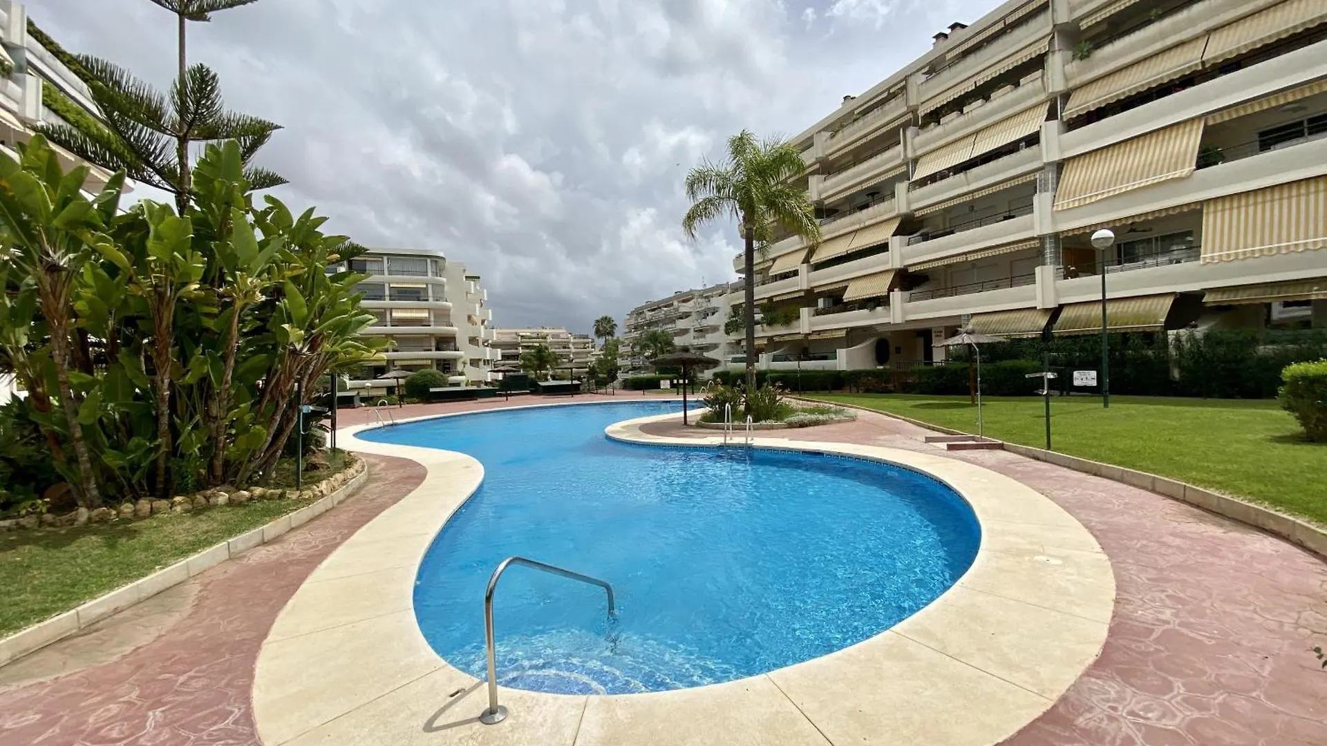 Peace Views And Terrace In Marbella Apartment Spain